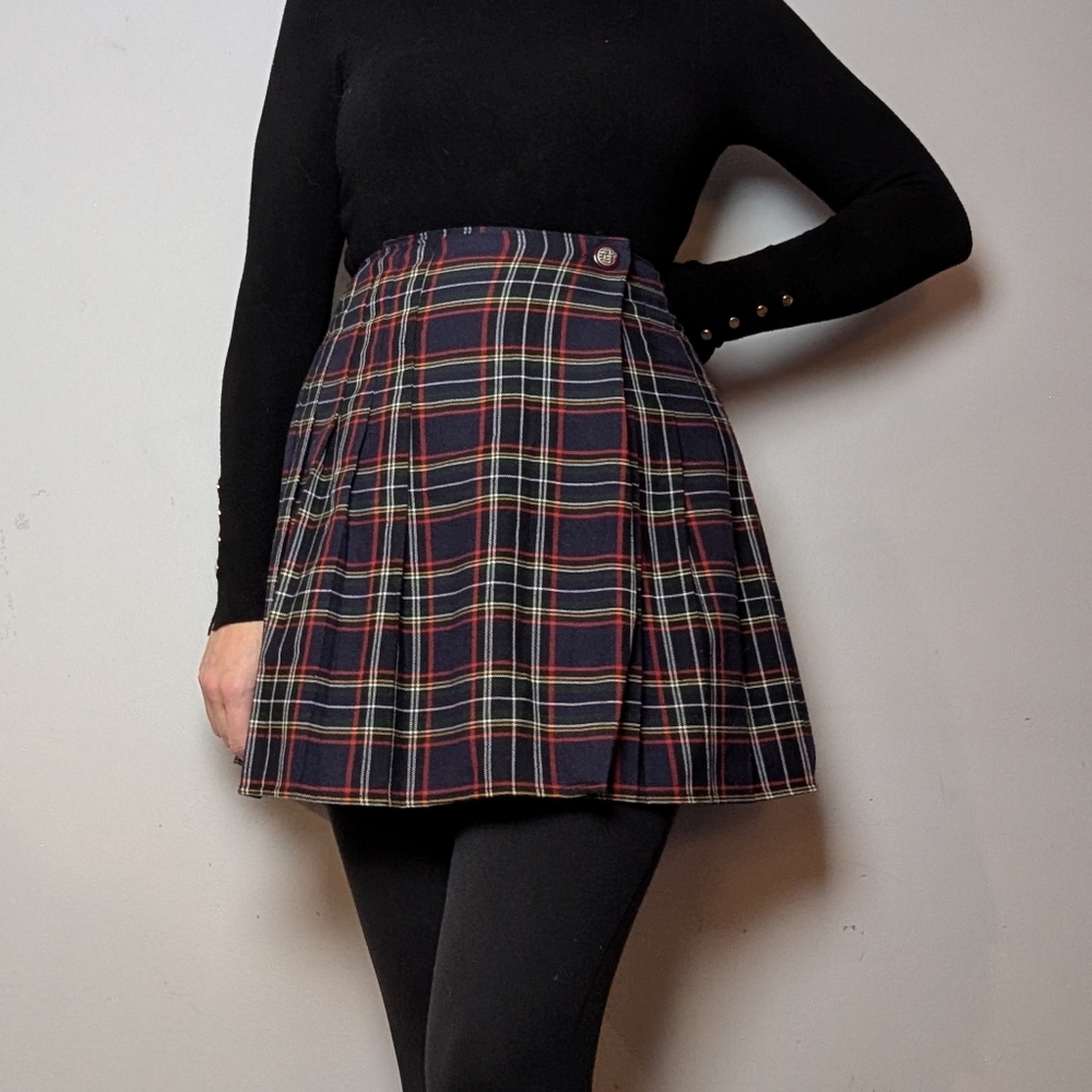 Vintage Evidence Plaid Kilt, Button Wrap Pleated Skirt, Size 15